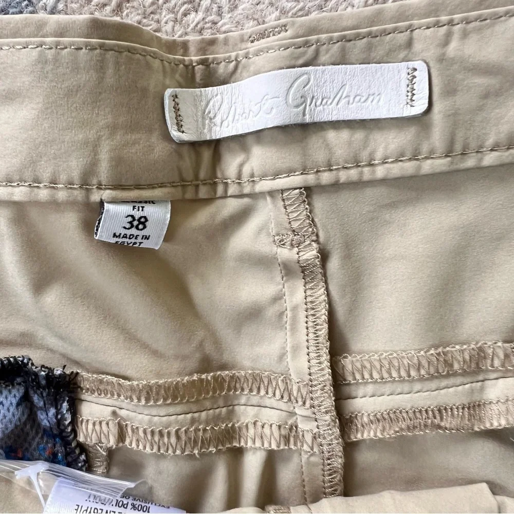 ROBERT GRAHAM KHAKI LIGHTWEIGHT HYBRID SHORTS SIZE 38 NWT